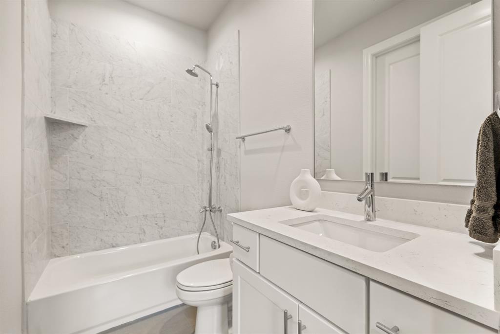 InTown at Las Colinas Station - Residential