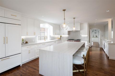 Tiny photo for 4417 Lorraine Avenue, Highland Park, TX 75205 (MLS # 21196157)