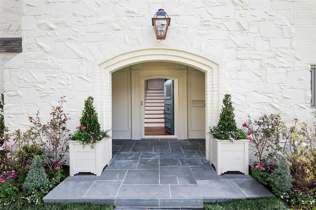 4417 Lorraine Avenue