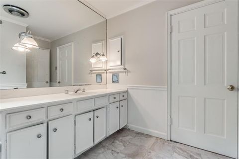 Tiny photo for 3721 Granada Avenue, University Park, TX 75205 (MLS # 21049514)