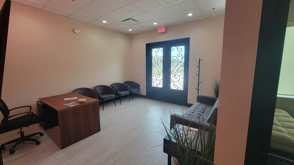 Sb Condo Plaza - Commercial Sale