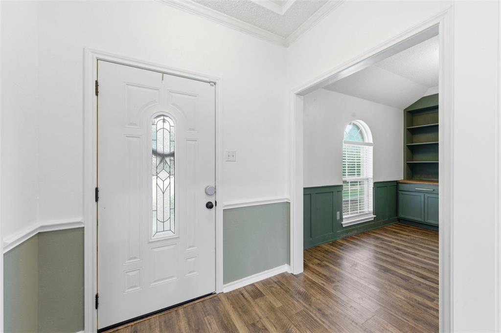 801 Water View
