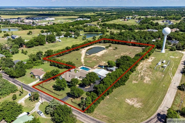 518 E COLLEGE ST, GUNTER, TX 75058 - Image 7559ce9aff397d92f73ea36b1237fb9d/315625493