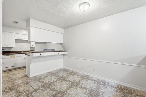 Photo of 756 E Pecan Street, Hurst, TX 76053 (MLS # 21239137)