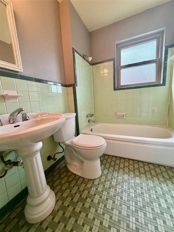 Richardson Heights Instl 01 - Residential