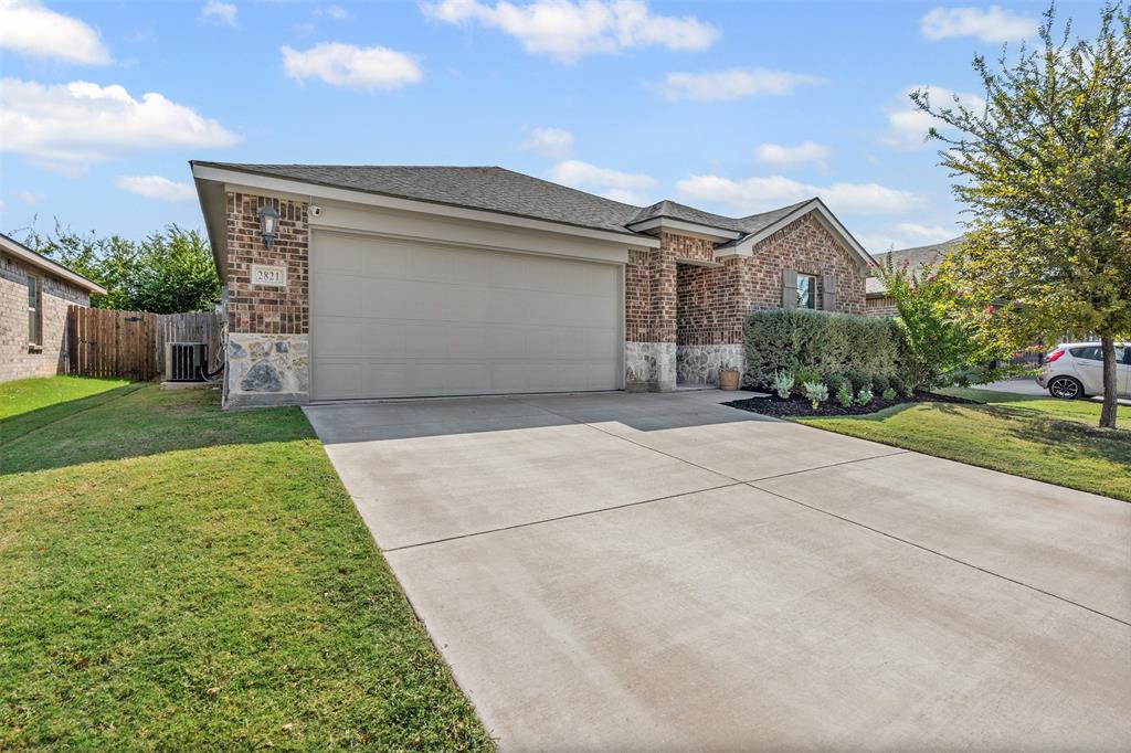 2821 Andesite Lane