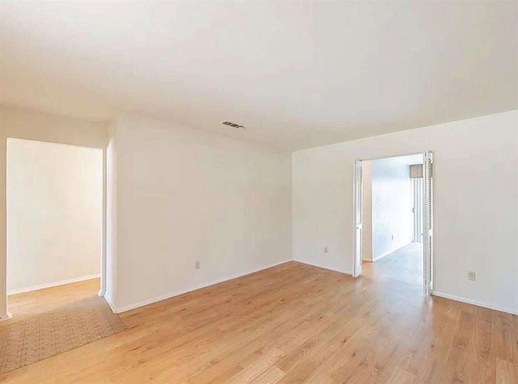 1112 Paula Drive