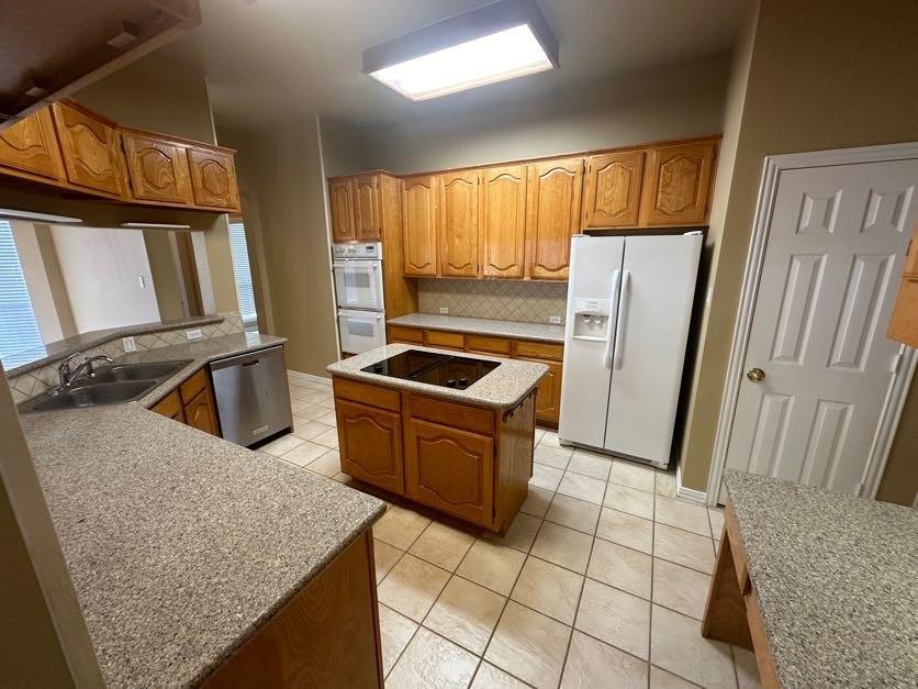 Waterford Park 01 - Residential Lease