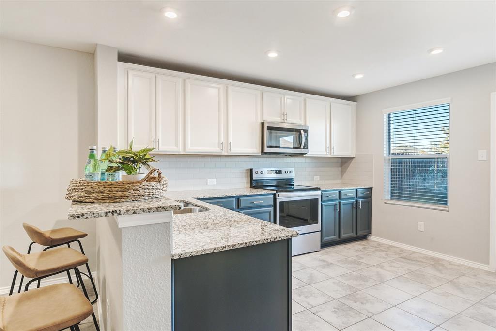 TRAVIS RANCH - Residential