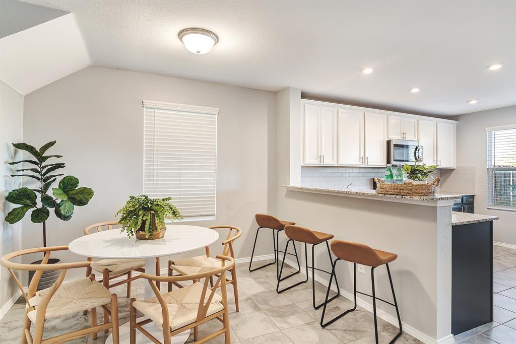 TRAVIS RANCH - Residential