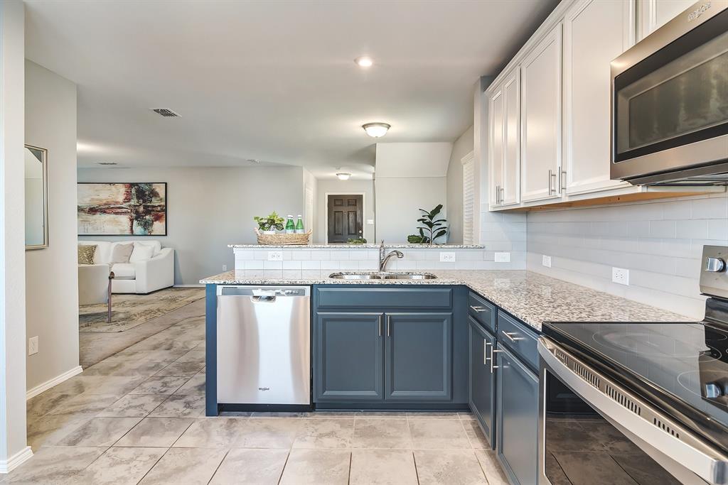 TRAVIS RANCH - Residential