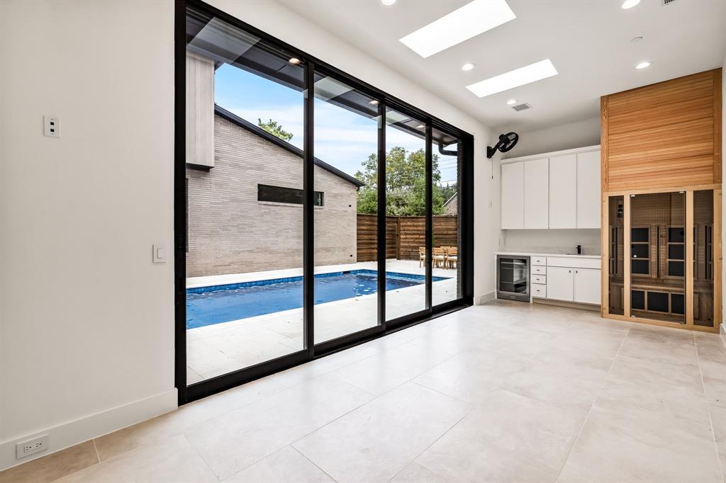 Midway Hills 06 05 Inst - Residential