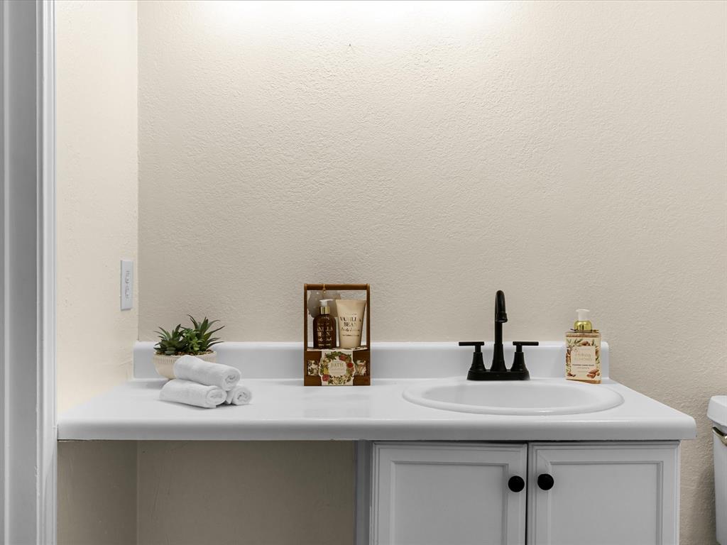 Crest The - Residential