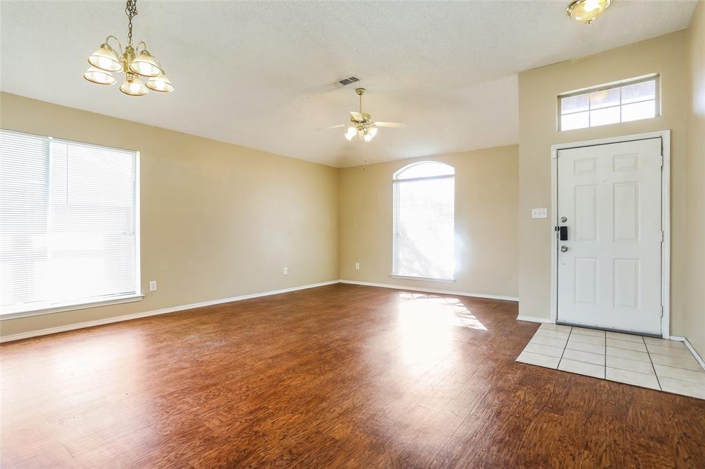 1017 Glencrest Drive