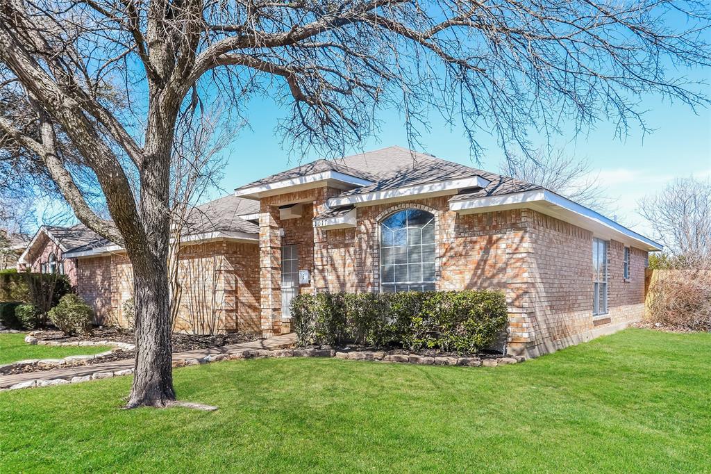 1017 Glencrest Drive