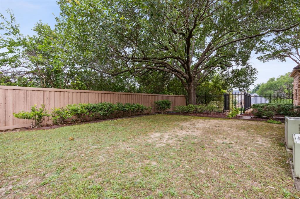 Williamsburg At Preston - Residential