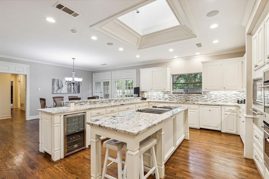 Williamsburg At Preston - Residential