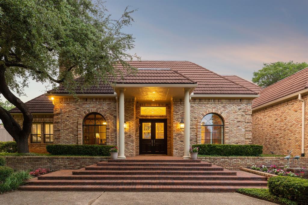 Williamsburg At Preston - Residential