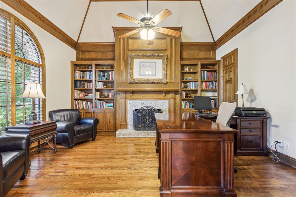 Williamsburg At Preston - Residential