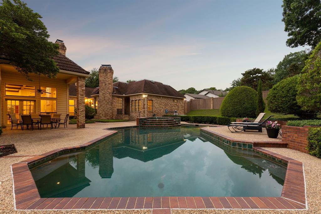 Williamsburg At Preston - Residential