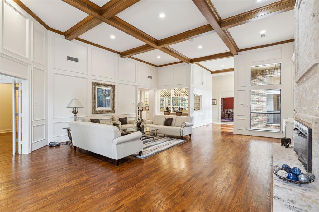 Williamsburg At Preston - Residential