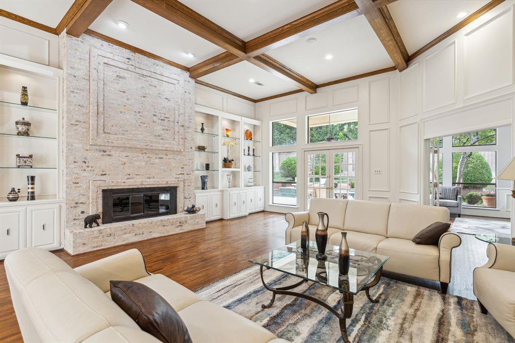 Williamsburg At Preston - Residential