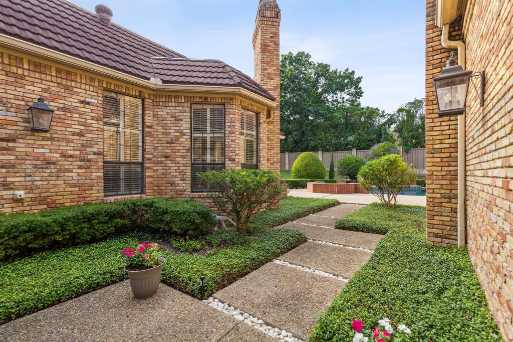 Williamsburg At Preston - Residential