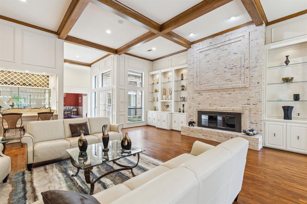 Williamsburg At Preston - Residential