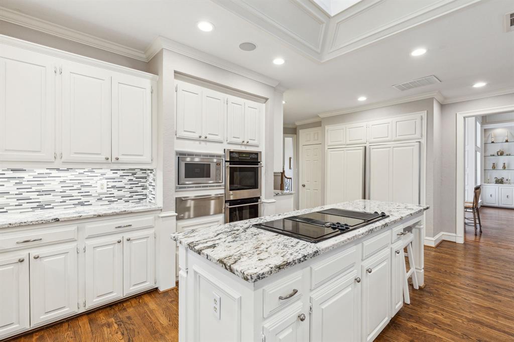 Williamsburg At Preston - Residential