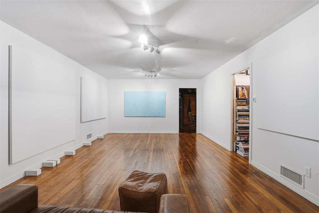 Frisco Railroad Add - Residential