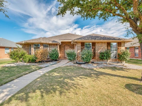 Photo of 4130 Parterre Drive, Frisco, TX 75033 (MLS # 21420044)