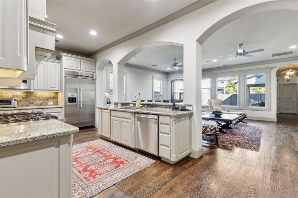 Briarwood 02 Instl - Residential