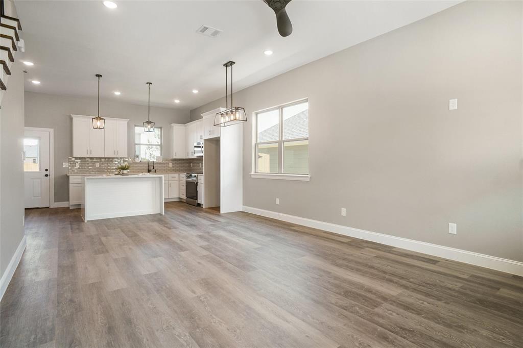 Canyon Creek III - Residential Lease