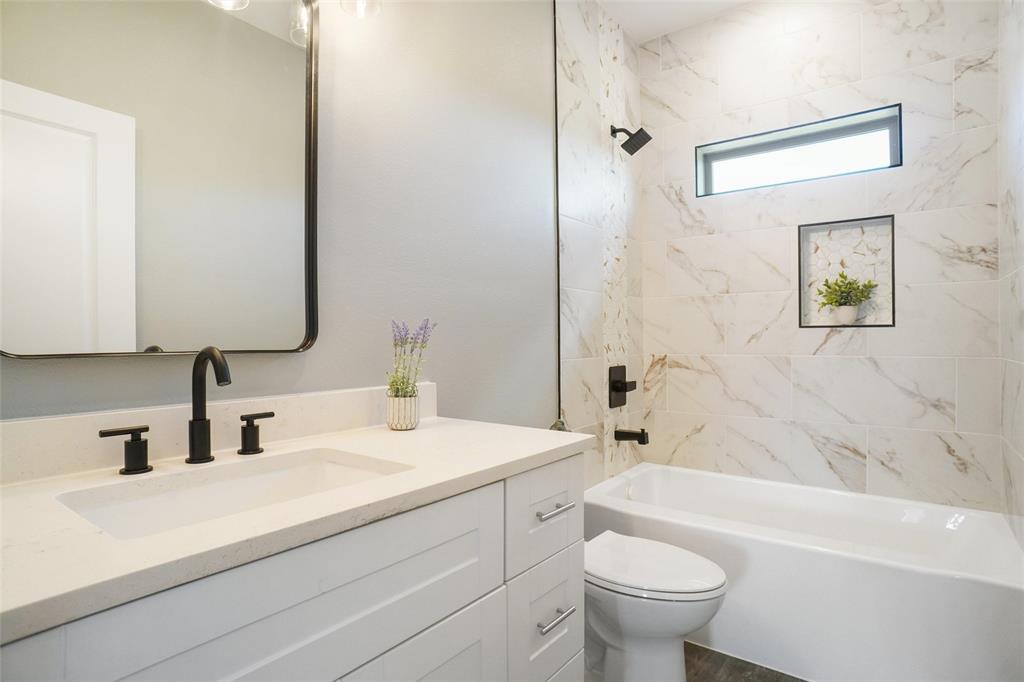 Canyon Creek III - Residential Lease