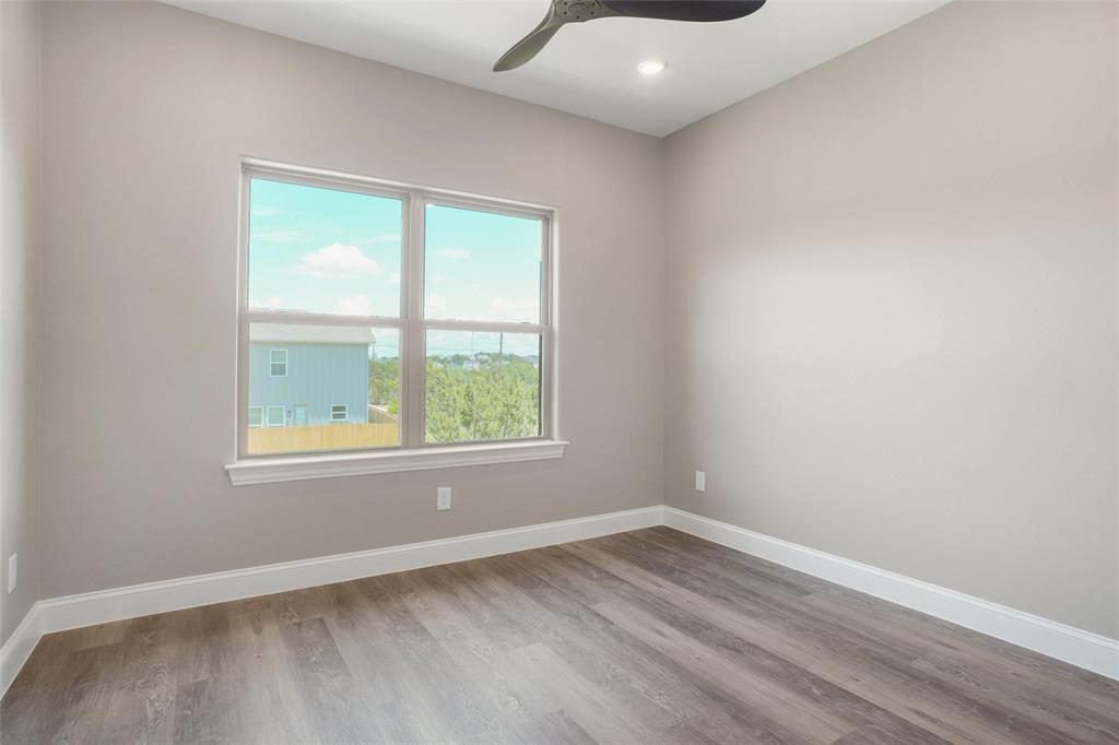 Canyon Creek III - Residential Lease