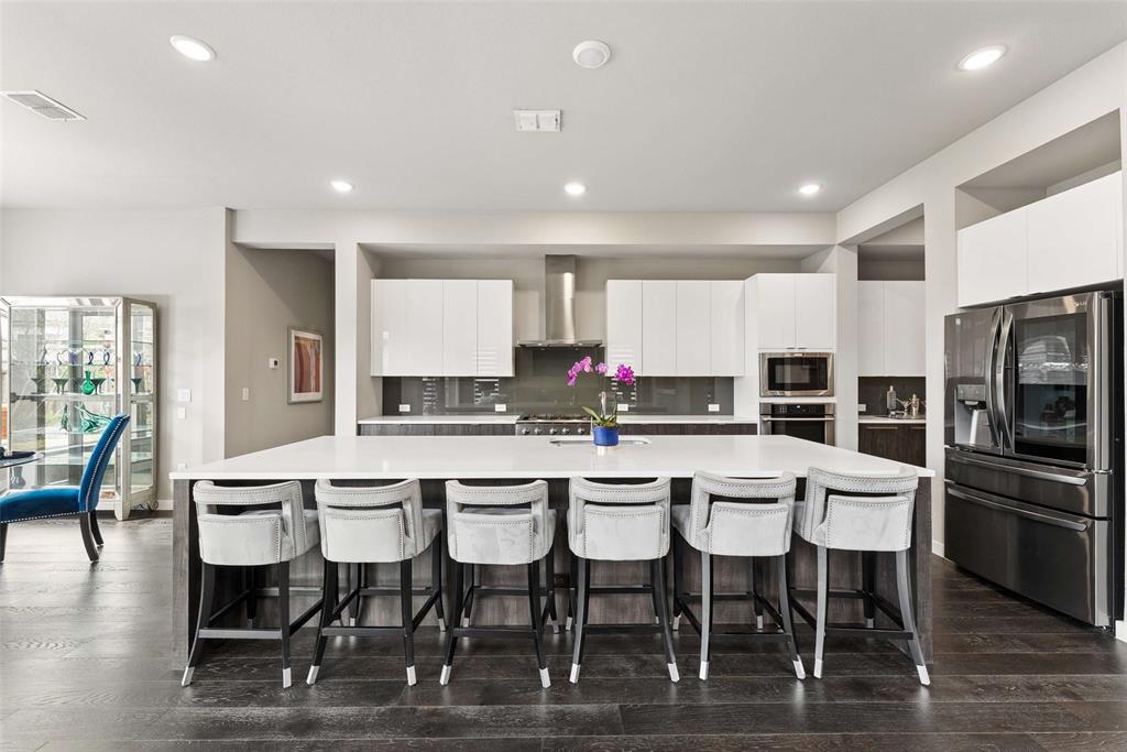 1401 Ellicott Drive