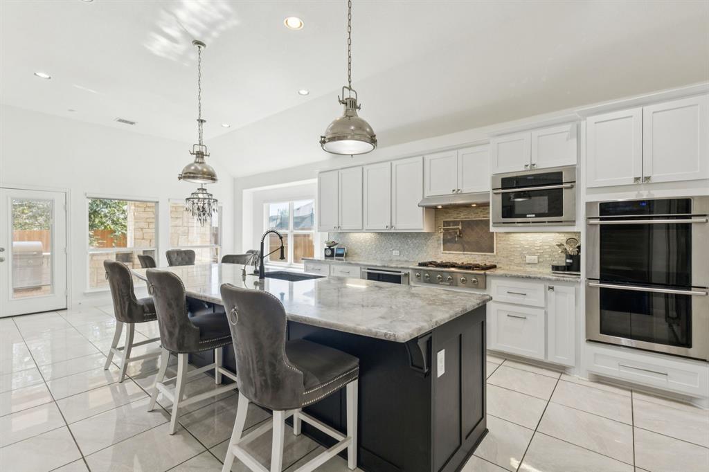 12748 Oakvale Trail