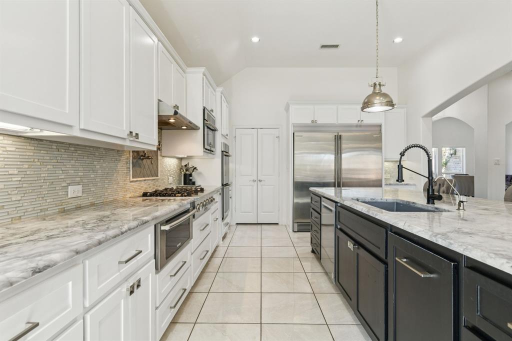 12748 Oakvale Trail