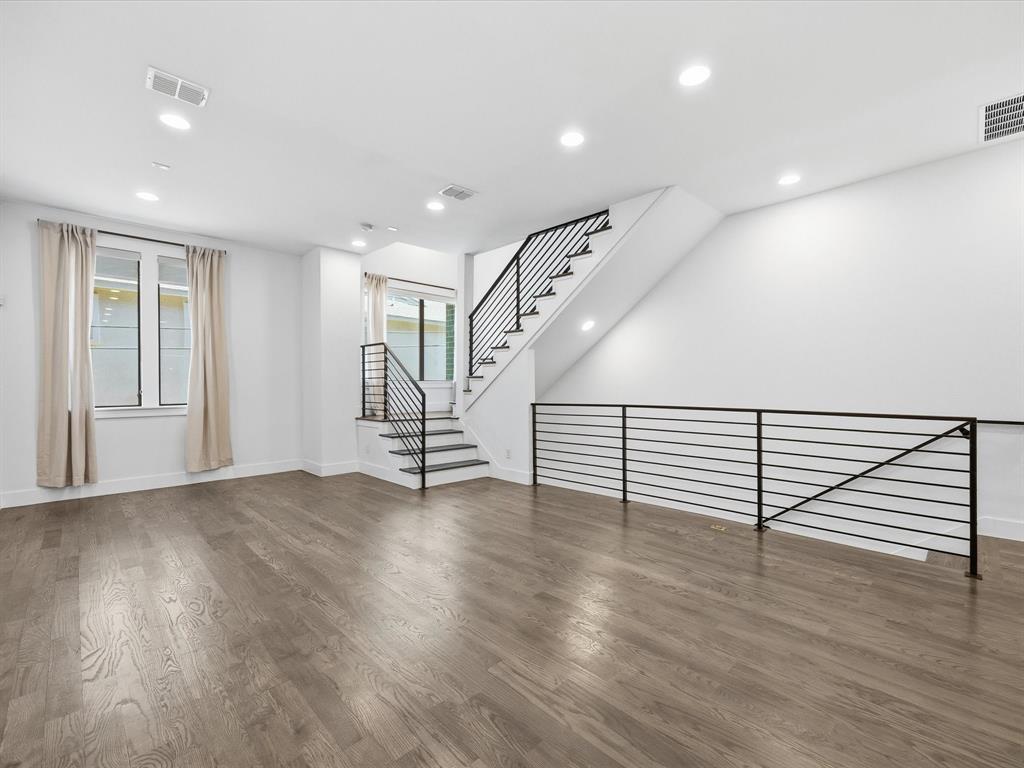 Drayton Court - Residential