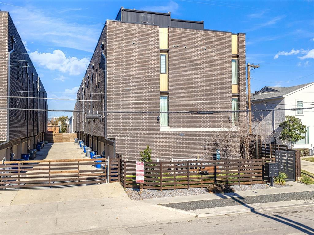 Drayton Court - Residential