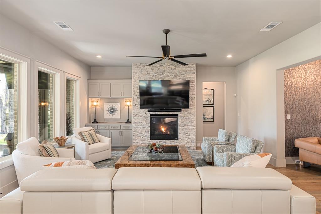 Pinnacle Club - Residential