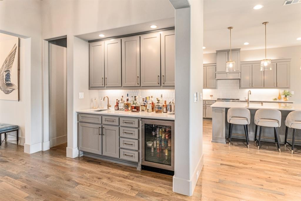 Pinnacle Club - Residential