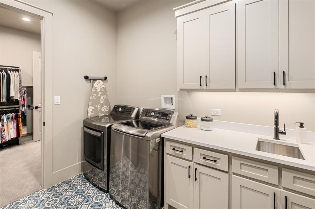 Pinnacle Club - Residential