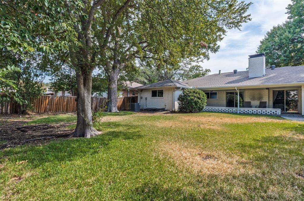 7625 Woodstone Lane