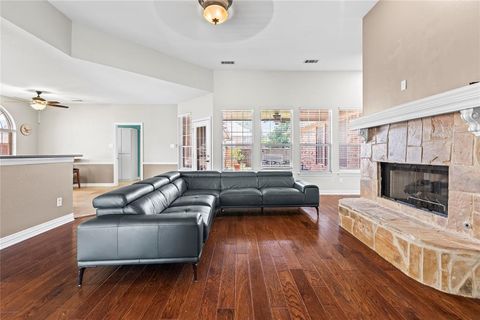 1001 Lochness Lane Garland TX 75044