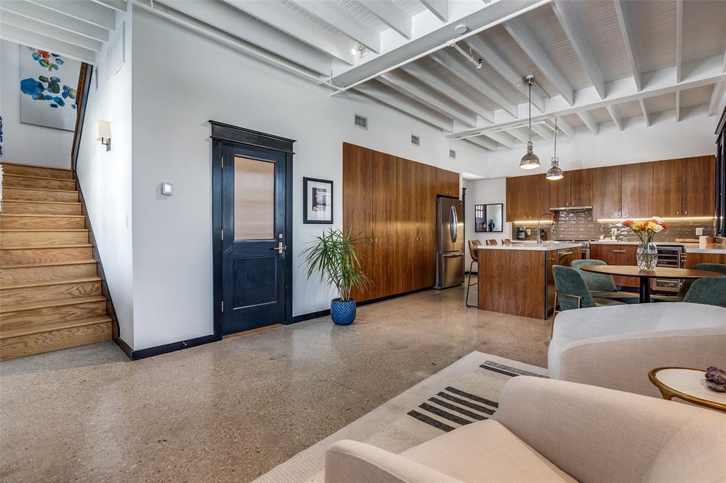 1038 Kings Highway 4