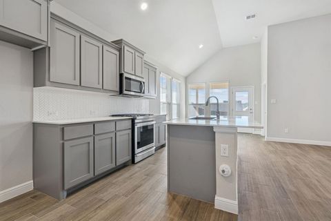 525 Big Horn Pass Denton TX 76210