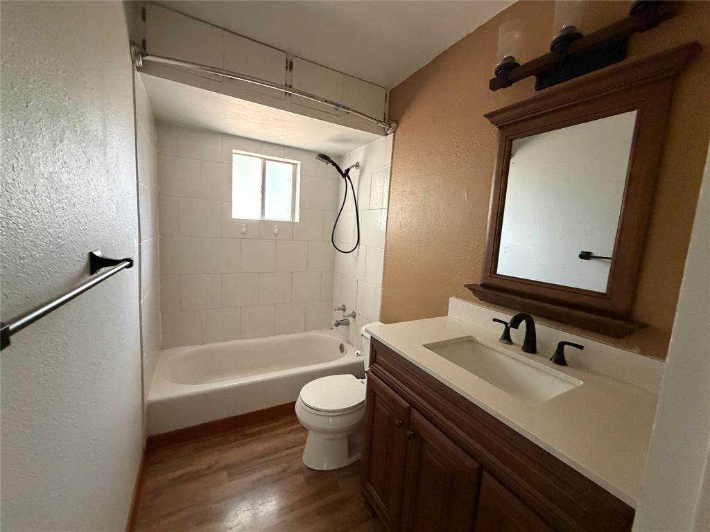 Scott Hwy Place - Residential