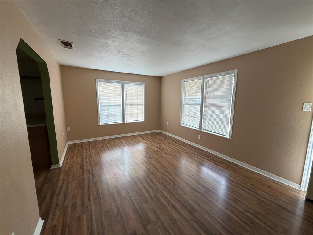 Scott Hwy Place - Residential