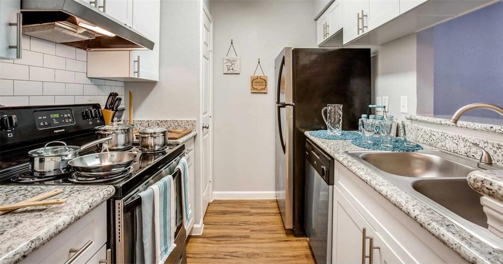 851 Threadneedle Street 1206